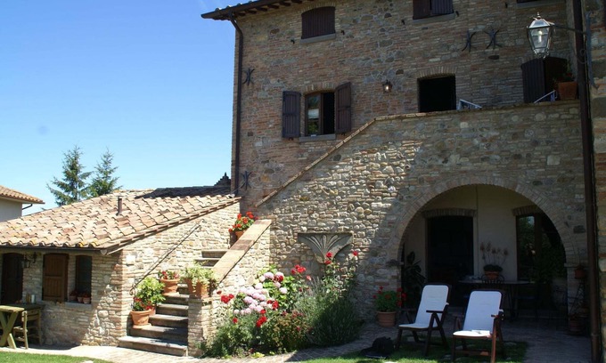 Montone Maison | Maison de vacances א Montone avec piscine