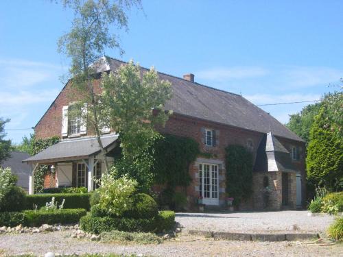 Englancourt Maison | Holiday Home in Oise with Forest Views