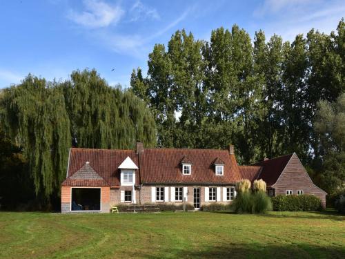 Saint-Omer Maison | Holiday Home in Saint-Omer near Lake & Forest
