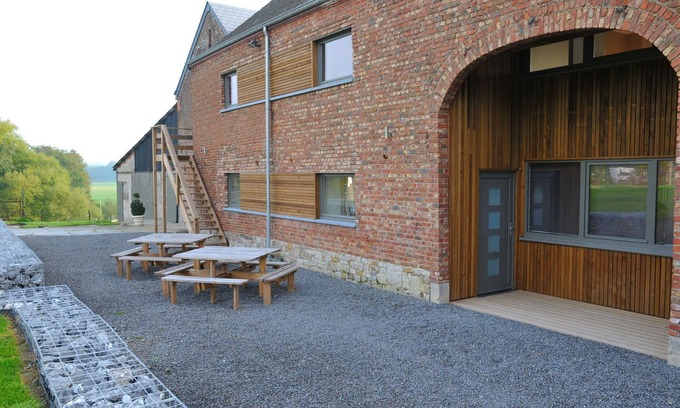 Somme-Leuze Maison | Maison de vacances א Noiseux proche terrasse