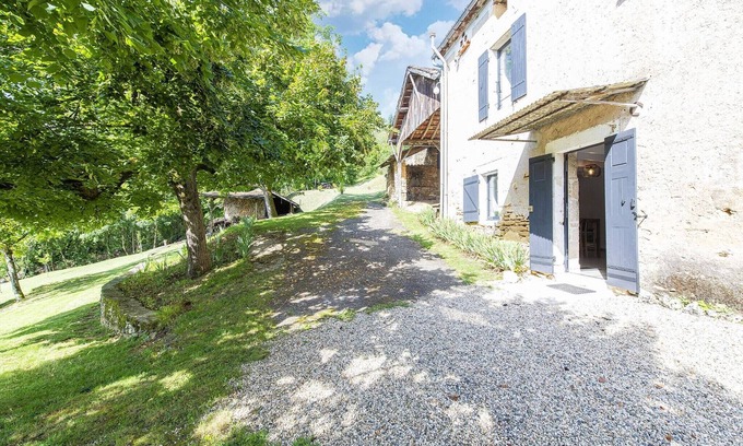 Soturac Maison | Ferme rénovée avec piscine privée