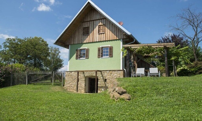 Johnsdorf-Brunn Maison | Holiday home in the vineyard The Vineyard