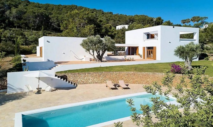 Sant Carles de Peralta Villa | Calefacción interior de casa de vacaciones