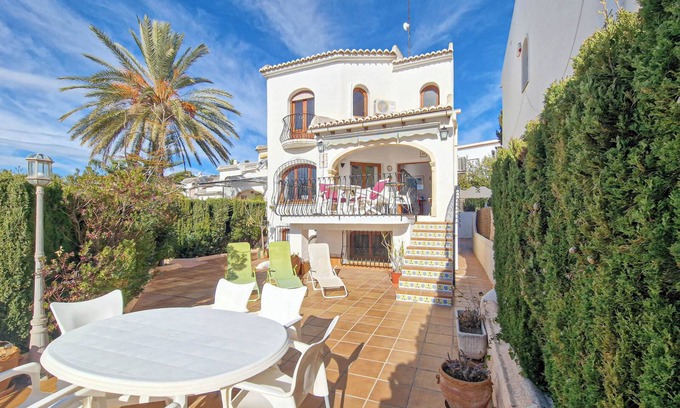 Moraira Maison | Holiday Home 'Isabel' with Sea View, Wi-Fi and Air Conditioning