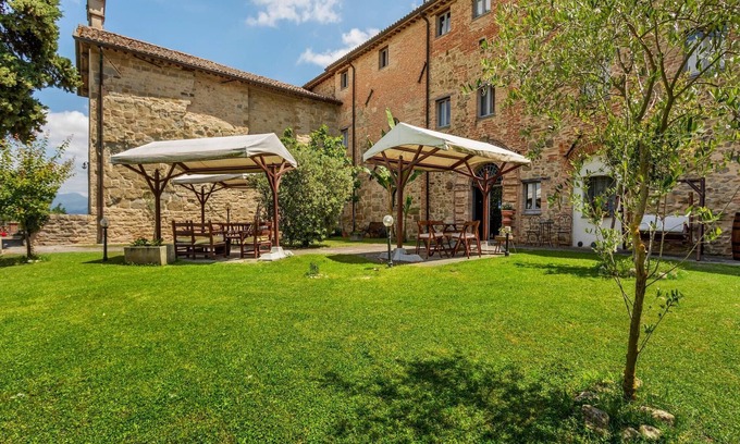 Santa Reparata Appartement | Maison de vacances rustique avec piscine