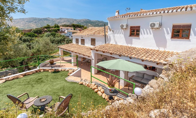 Castril Maison | Maison de vacances 'Jaïra Sierra De Castril' avec vue sur la montagne, Wi-Fi et climatisation