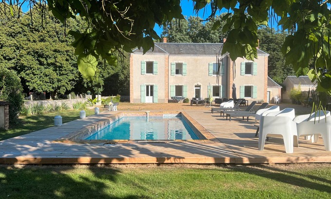 Parce-sur-Sarthe Maison | Maison de vacances 'La Béchetière' avec piscine privée, terrasse privée et Wi-Fi