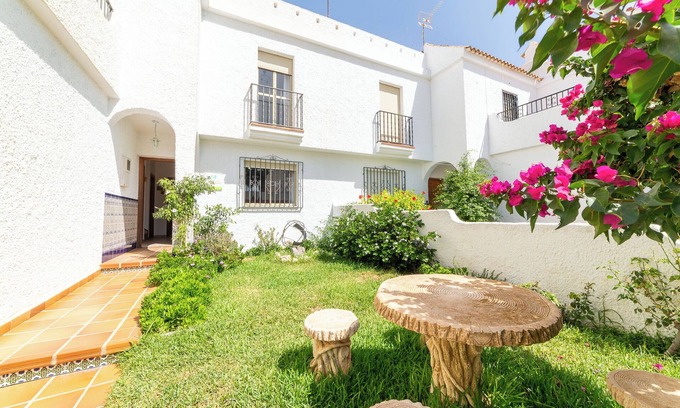 Nijar Maison | Maison de vacances 'La Buganvilla' avec terrasse privée, jardin privé et climatisation
