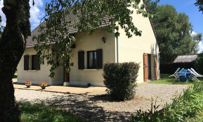 Gros-Chastang Maison | Maison de vacances 'La Chataîgneraie' avec jardin privé
