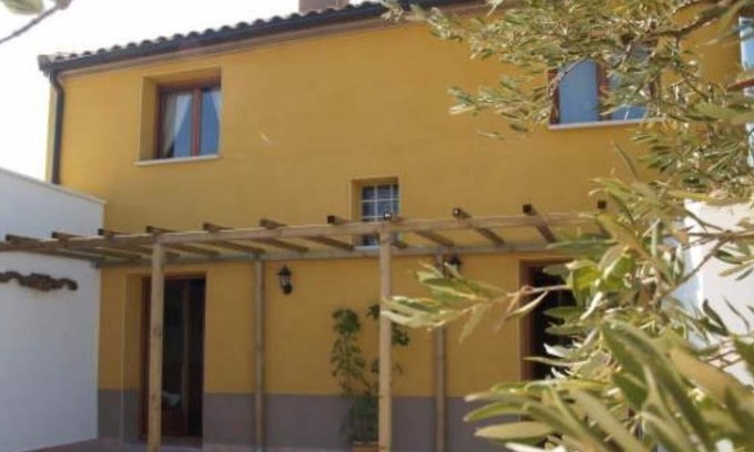 Milagro Maison | Holiday Home 'La Casa Miralrio 1' with Private Terrace, Wi-Fi and Air Conditioning