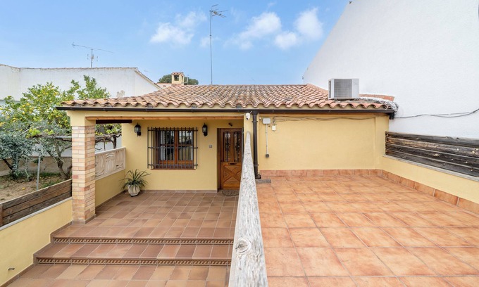 Albinyana Maison | Maison de vacances 'La Casita' avec terrasse privée, Wi-Fi et climatisation