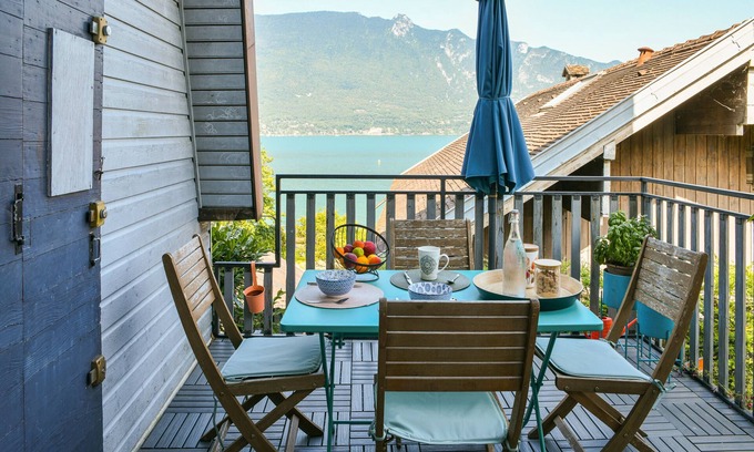 Tresserve Maison | Maison de vacances 'La Maison Du Lac' avec vue sur le lac, piscine privée et Wi-Fi