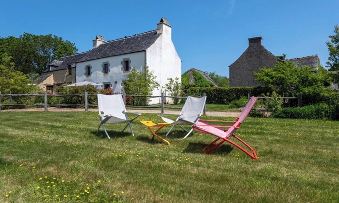 Commana Maison | Maison de vacances 'La Maison - Piscine - Spa - Jardin' avec piscine partagée, terrasse et Wi-Fi