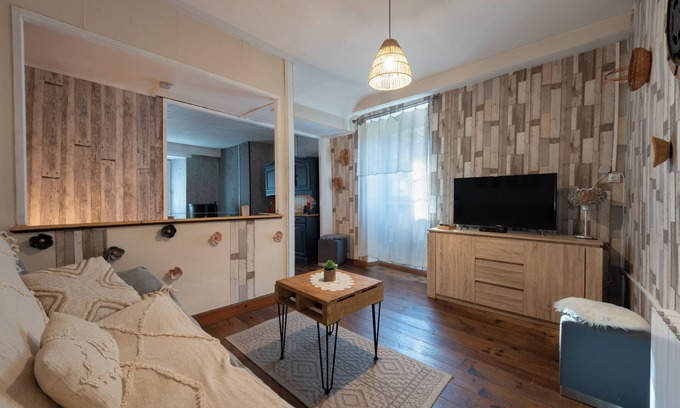 Escot Maison | Maison de vacances 'La Pondique' avec vue sur les montagnes, terrasse privée et Wi-Fi
