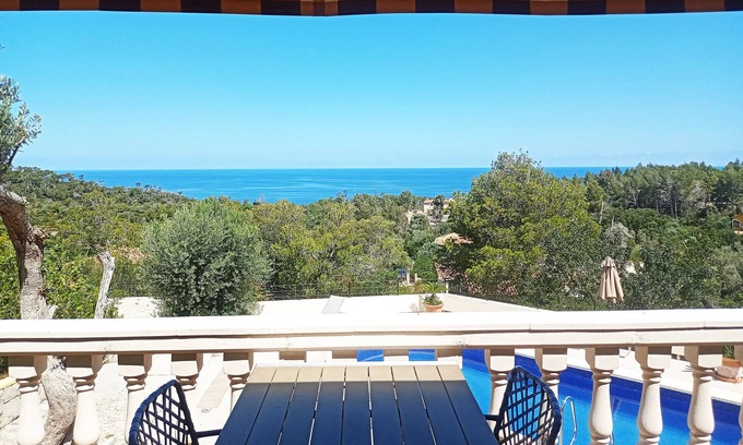 Son Coll Chalet De Ski | Holiday HOme 'Las Brisas Port Des Canonge' with Private Pool, Sea View and Air Conditioning