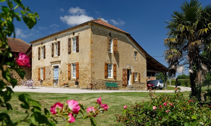 Monlezun Maison | Maison de vacances 'Le Guitou' avec terrasse privée, jardin privé et Wi-Fi