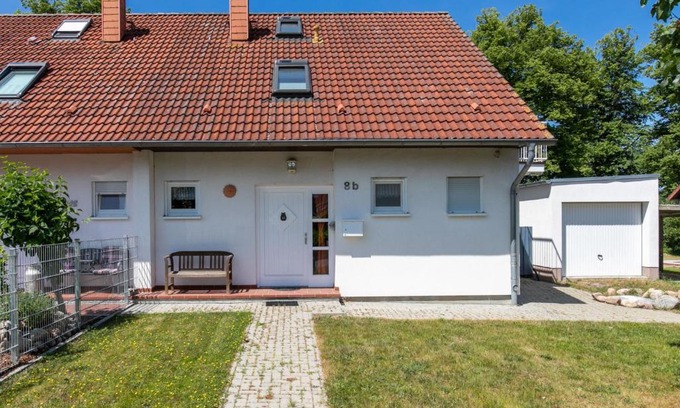 Garz/Rugen Maison | Holiday Home Losentitz-2 by Interhome
