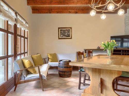 Bratulici Maison | Holiday Home Lupetina by Interhome