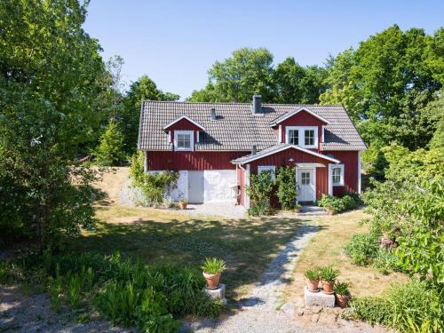 Karlshamn Municipality Maison | Holiday Home Matvik by Interhome