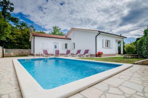 Marceljani Maison | Holiday Home Mia