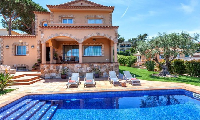 Condado del Jaruco Maison | Holiday Home Miro