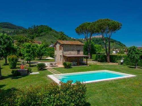 Castelvecchio Maison | Holiday Home Narciso by Interhome