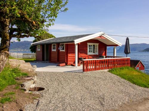 Balestrand Maison | Holiday Home Naustvollen by Interhome