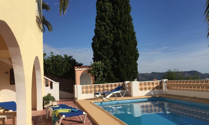 Orba Maison | Maison de vacances - un oasis paisible avec vue sur les montagnes et la mer