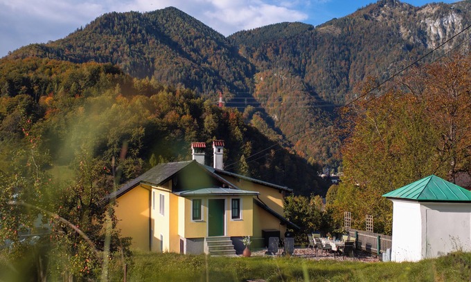 Ebensee Maison | Holiday Home on the hill