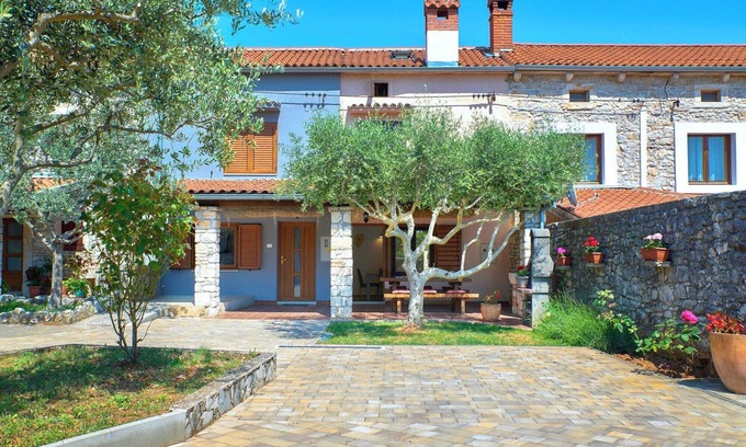 Orihi Maison | Maison de vacances Orihi * 2000 m2 de jardin clôturé, terrasse couverte