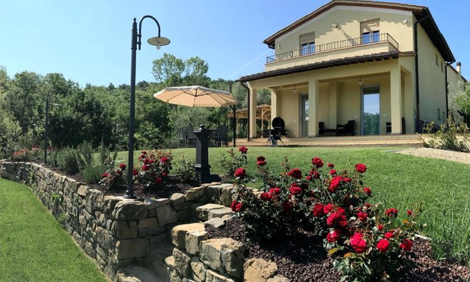 Pergine Valdarno Maison | Holiday Home Pianelli by Interhome