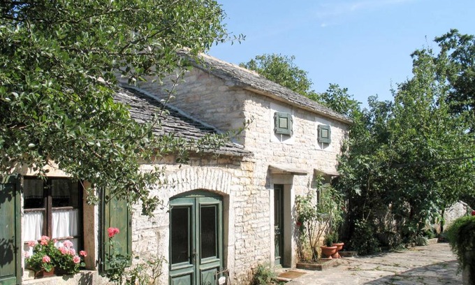 Munci Maison | Holiday Home Pod Ruzon - PZN210