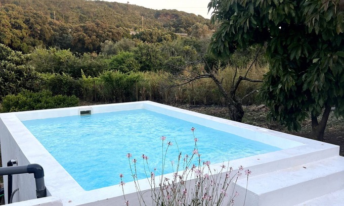 Santiago do Cacem Maison | Holiday Home 'Casa Lobata Da Maria' with Mountain View, Wi-Fi and Air Conditioning