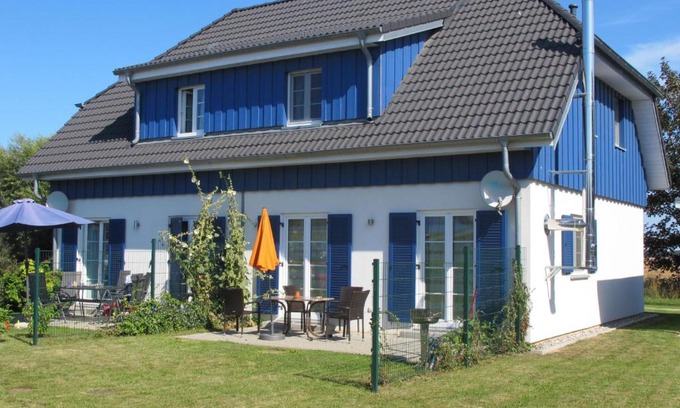 Altefaehr Maison | Holiday Home Rügenperle by Interhome