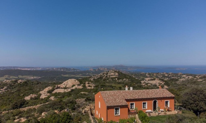 Arzachena Maison | Holiday Home Rita by Interhome