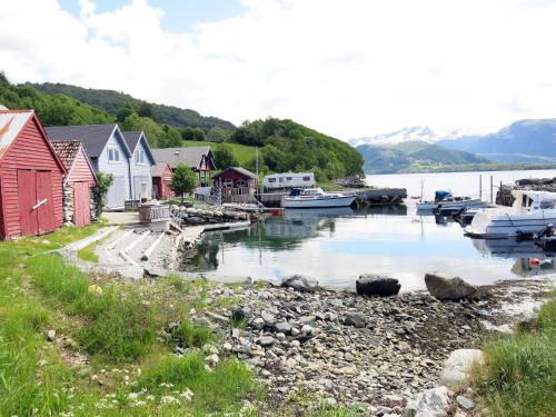 Florø Maison | Holiday Home Rorbu by Interhome