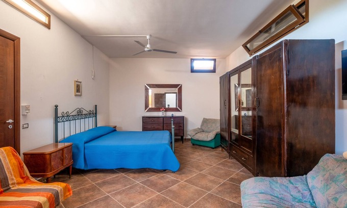 Galatone Maison | Holiday Home 'Rosso Pepe' with Private Terrace, Private Garden and Air Conditioning