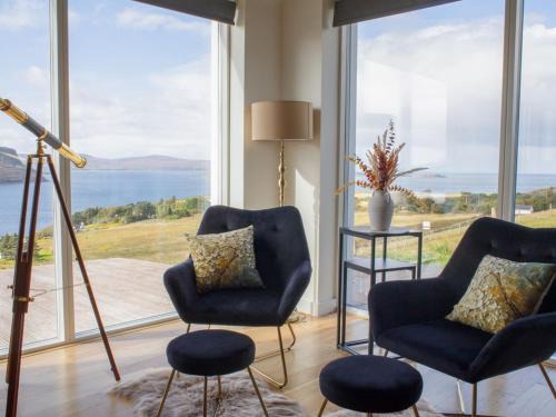 Stein Maison | Holiday Home Salt Cottage by Interhome
