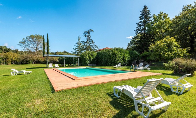 Montieri Maison | Holiday Home 'San Michele - Casa Rosa' with Mountain View, Shared Pool and Wi-Fi