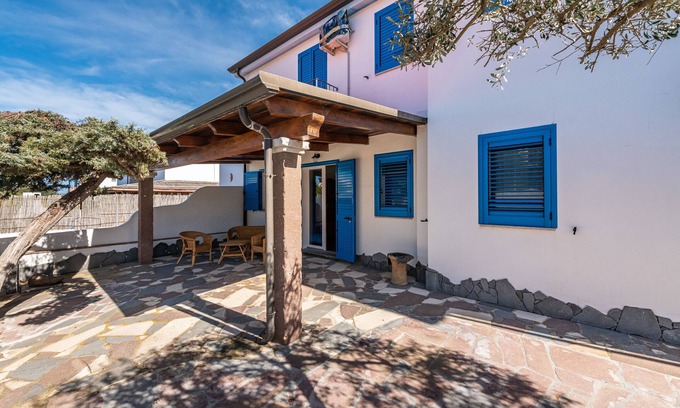 Calasetta Maison | Maison de vacances "Sottotorre 1" près de la mer avec jardin privé et climatisation
