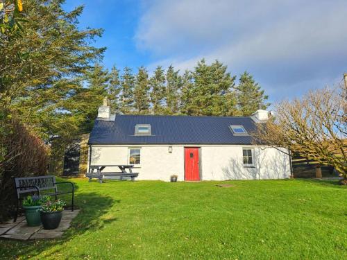 Struan Maison | Holiday Home The Cottage by Interhome