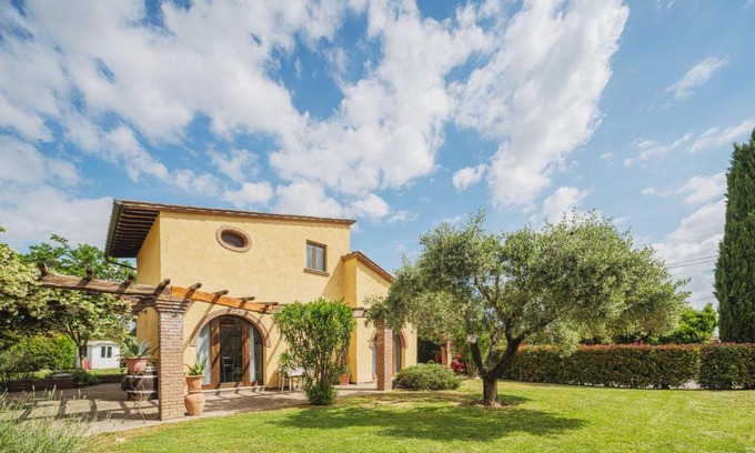 Castelfranco di Sotto Maison | Holiday Home Villa Ulivo by Interhome