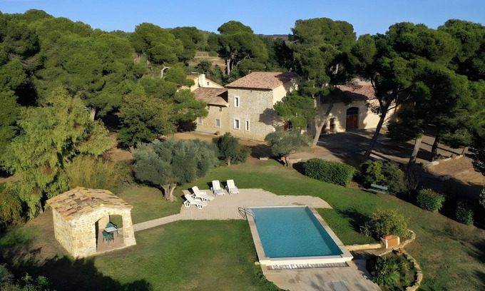 Bizanet Maison | Holiday Home 'Wine Estate Mas 10 Min from Narbonne' with Private Pool