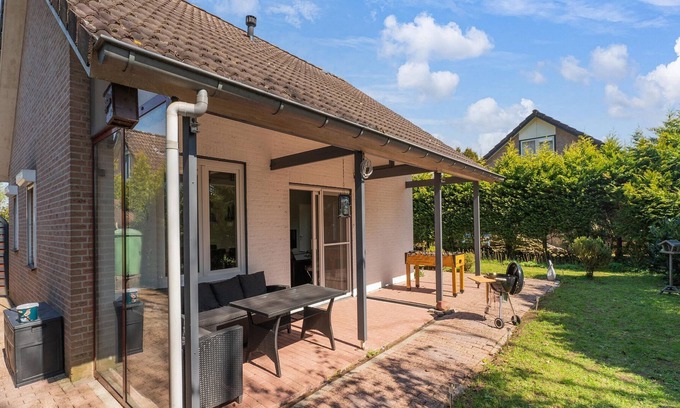 Beek Maison | Holiday home with garden near German border