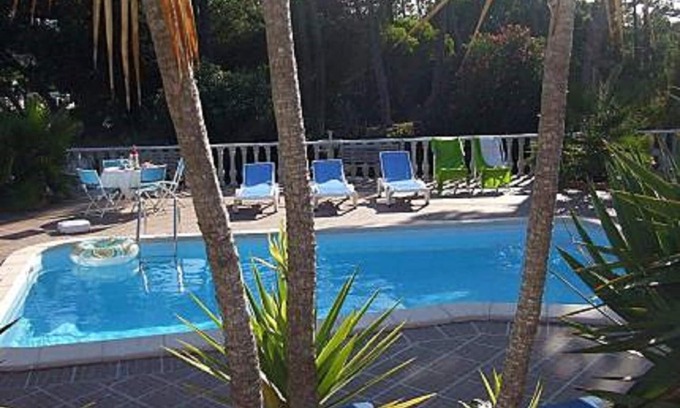 Praia das Macas Chalet De Ski | Maison de vacances avec jardin, piscine privée chauffée, à Praia das Macas