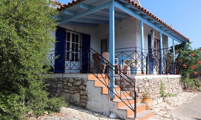 Kompi Maison | Maison entourée d'oliveraies, vue sur la mer, Wifi | Messénie, Péloponnèse