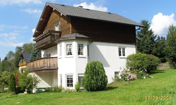 Vogelsgrun Maison | Holiday house Auerbach for 1 - 10 persons with 4 bedrooms - Holiday home
