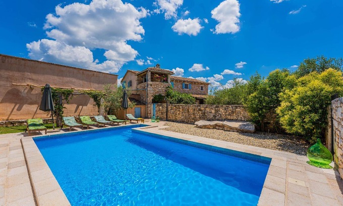 Grandici Maison | Maison de vacances Barban pour 1 - 8 personnes avec 3 chambres à coucher - Maison de vacances