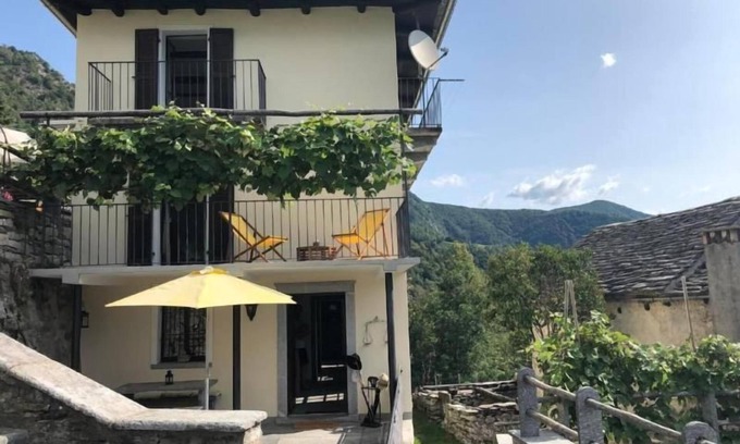 Lionza Maison | Maison de vacances Borgnone pour 1 - 6 personnes avec 3 chambres à coucher - Maison de vacances indé