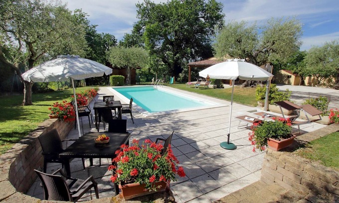 Colle San Valentino Maison | Holiday house Cingoli for 1 - 8 persons with 3 bedrooms - Holiday home